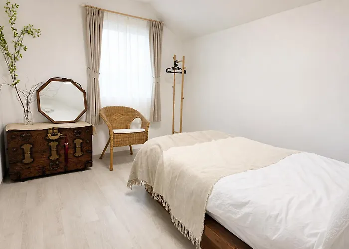 In # Near # Quiet 3br # 5 Person # 3f *